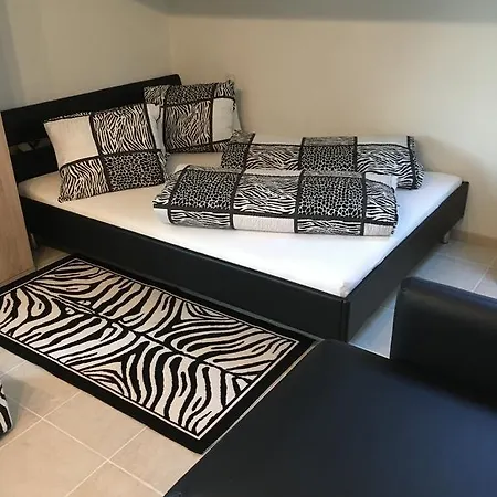 Lala Homestay szállás *