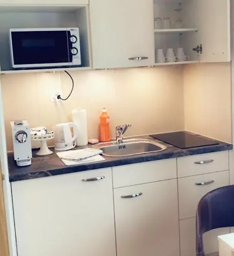 Lala Ιντερλάκεν